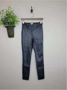 Aritzia Wilfred Free 0 Adrieanne Skinny Faux Vegan Leather Leggings Pants Jeans